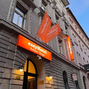 Easyhotel Oktogon 3* Boedapest