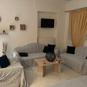 κάντε κράτηση εδώ